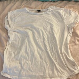 extra large white tee brand wild fable